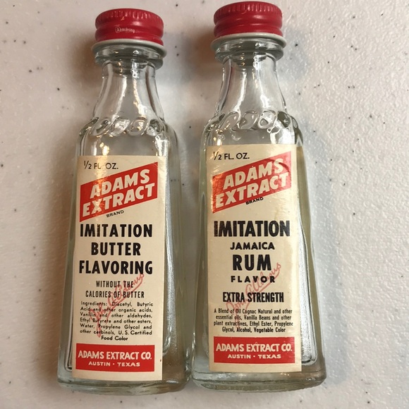 Lot of 2 vintage Adams Extract bottles - Picture 8 of 8